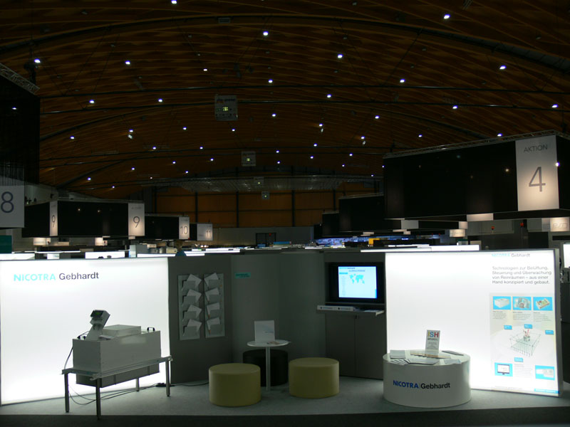 CleanRoomLounge2011_026