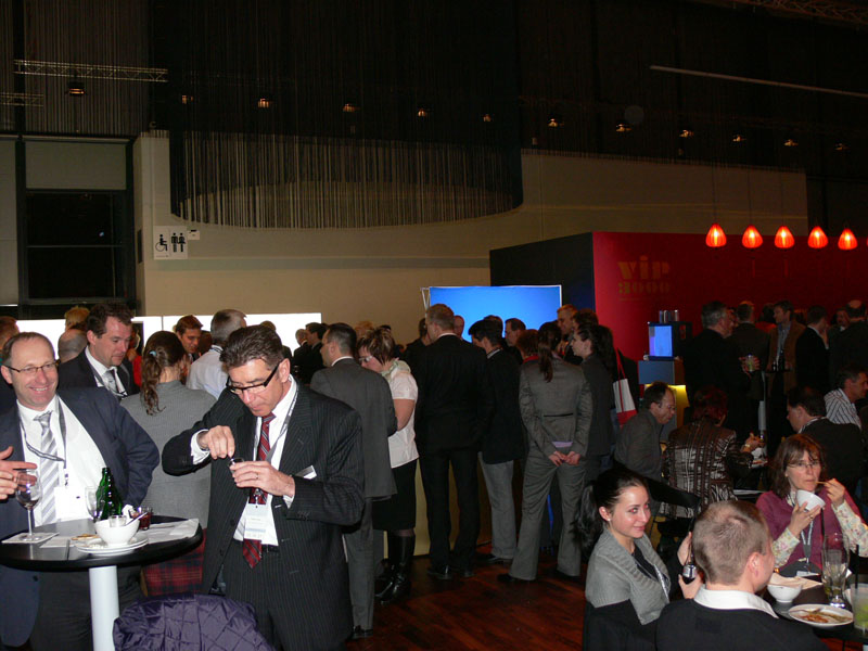 CleanRoomLounge2011_066