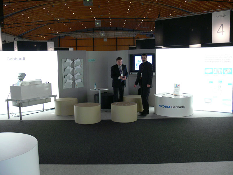 CleanRoomLounge2011_090